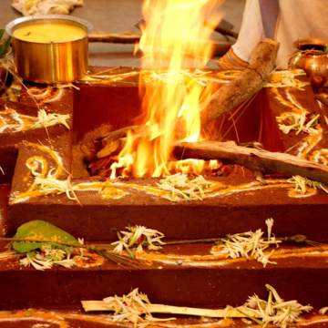 Ayush Havan - vedicpanditji.com